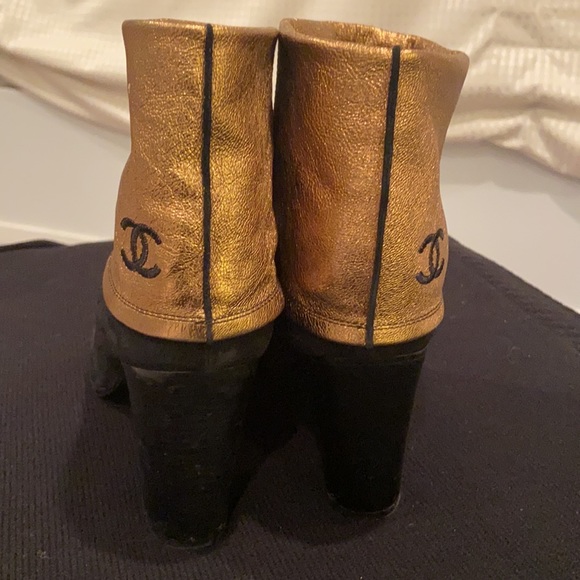 Authentic Chanel black suede fold over booties block heel boots shoes size 40 - Picture 3 of 15